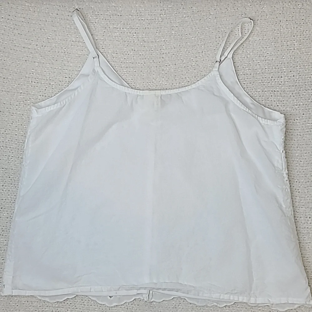 Japna Eyelet Lace Button Front V Neck Scalloped Hem Blouse/Tank Top in White